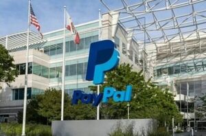 PayPal explora opciones estratégicas tras desplome bursátil del 46% - Portal Digital Cáritas Universidad Católica