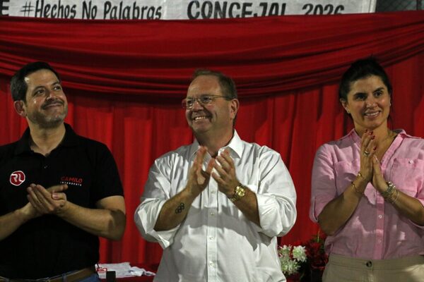 Camilo Pérez plantea recuperar espacios públicos de Asunción - ADN Digital