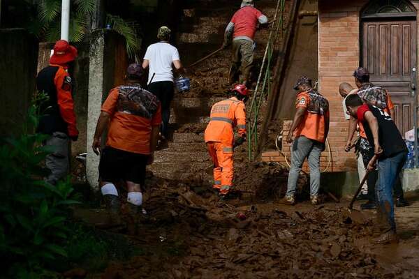 Minas Gerais busca a sobrevivientes de la tormenta que azotó la región - Mundo - ABC Color