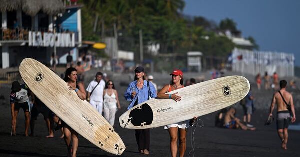 La Nación / El Tunco, de enclave pandillero a nuevo imán de turistas