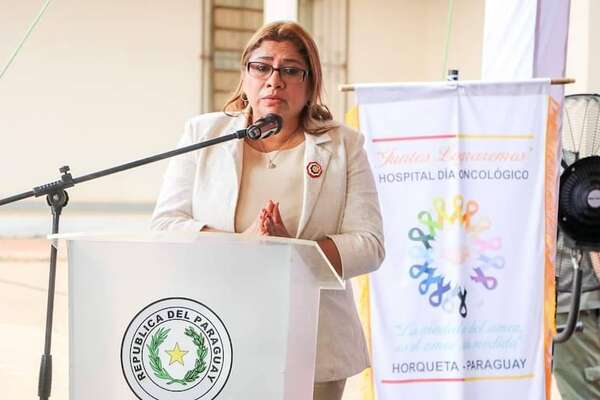 Bachi pide a autoridades no ostentar tanto en redes sociales - Política - ABC Color