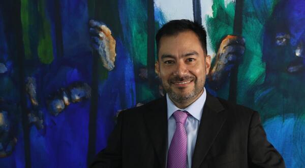 Repercusiones de bonos soberanos: instan a empresas privadas a salir a mercados internacionales