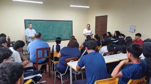 Docentes inician “paro activo” en escuelas para debatir reforma de la caja fiscal en el Senado