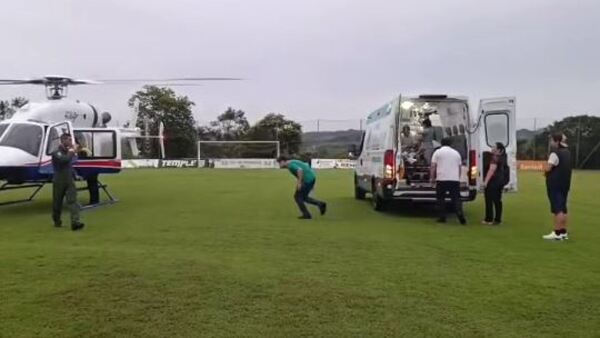 Beba cayó en una piscina y está grave