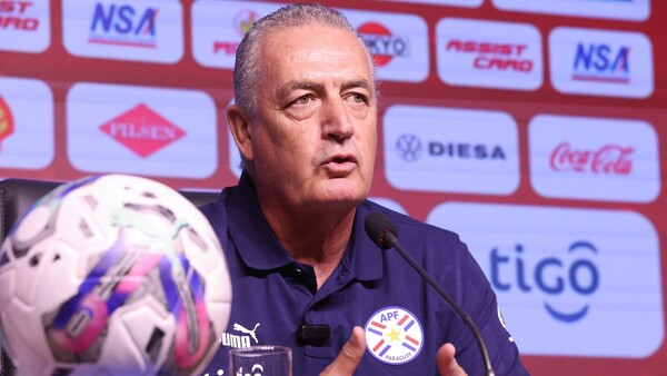 Gustavo Alfaro refuerza su equipo de cara al Mundial