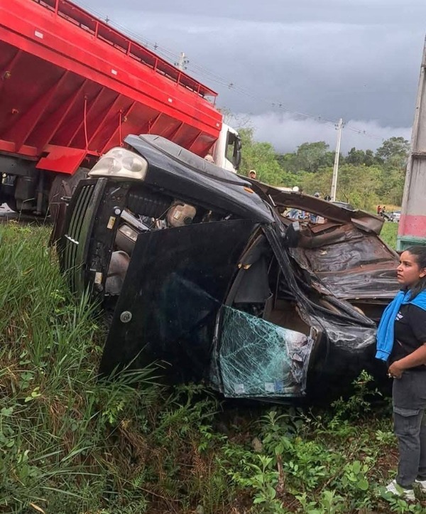 Docente fallece en violenta colisión sobre la ruta Altos–Loma Grande
