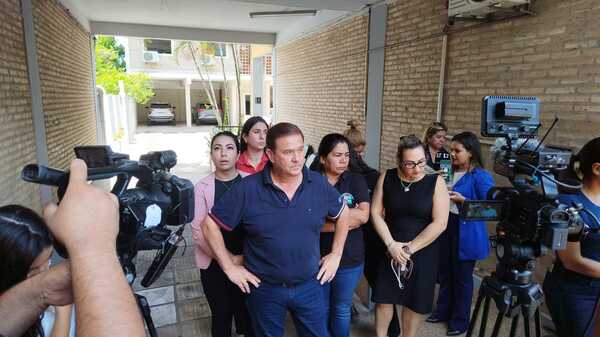 Grave denuncia por acoso sexual y violación salpica a intendente y concejal de Lambaré
