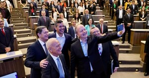 Mientras Peña y Valdovinos celebran una nueva emisión de bonos, Capaco reclama la deuda del Estado