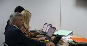 La Nación / Duro revés para Giuzzio: admiten chats de Lindomar como prueba