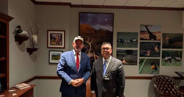 La Nación / Leite se reúne con senador demócrata que visitará Paraguay