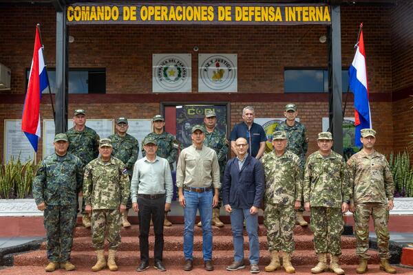Peña decreta militarización del país: Fuerzas Armadas realizarán operaciones de defensa interna - trece
