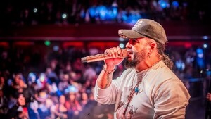 Paraguay se pone vallenatero al ritmo de Nélson Velásquez