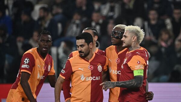 La 'Juve' roza el milagro, pero el Galatasaray se clasifica