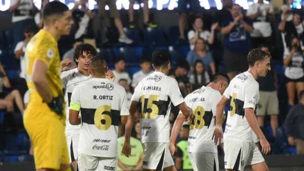 Olimpia vence a Libertad y se afianza en la cima