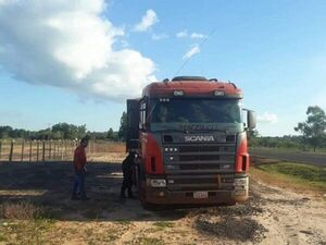 Delincuentes roban carga de soja en Caazapá