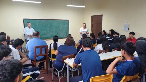 Caja fiscal: docentes en "paro activo" - San Lorenzo Hoy