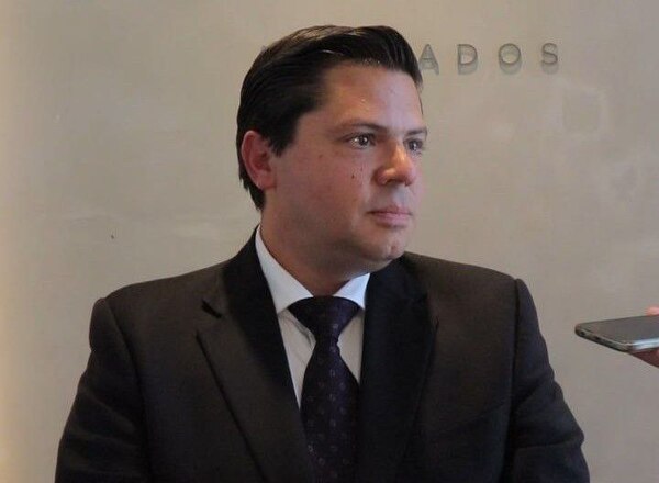 Denuncian presunta asociación criminal para despojar de bienes a la empresaria Cristina Kress - Judiciales.net