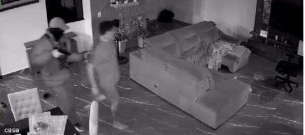 Falsos policías irrumpen en vivienda y someten a una familia en Minga Guazú