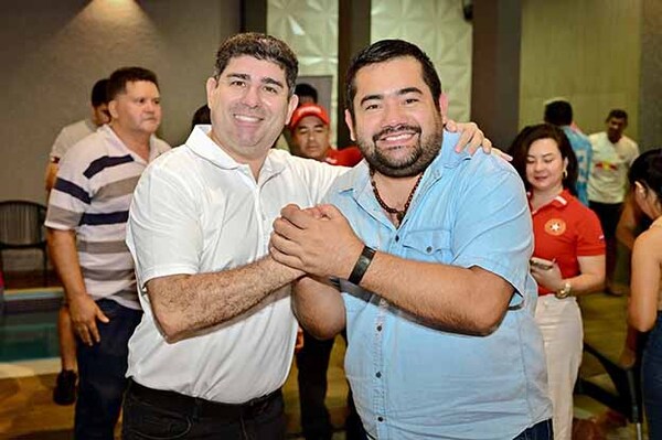 Magno Álvarez suma piezas clave y consolida su avance hacia la Intendencia de CDE | DIARIO PRIMERA PLANA