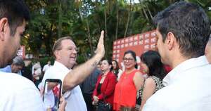 La Nación / Coordinadora de funcionarios públicos colorados dio su apoyo a Camilo Pérez