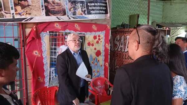 Mbururú se casó en la cárcel y hay bebé en camino