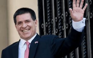 Horacio Cartes se encuentra hospitalizado en Terapia Intensiva - Noticiero Paraguay