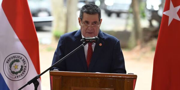 EL EXPRESIDENTE DE LA REPÚBLICA, HORACIO CARTES, SE ENCUENTRA ESTABLE