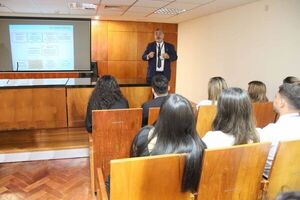 Culminaron jornadas de reinducción al cargo para jefes de secciones de Recursos Humanos de Alto Paraná 