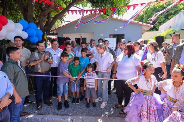 El compromiso del Gobierno del Paraguay se materializa en hogares para familias del departamento Central - Concepción al Día