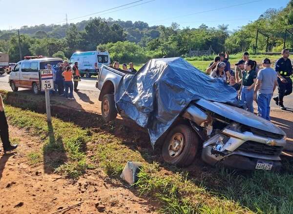 Itapúa: automovilista muere en increíble accidente de tránsito tras ser golpeado por una piedra - Policiales - ABC Color