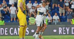 La Nación / El Decano se atornilla en la cima