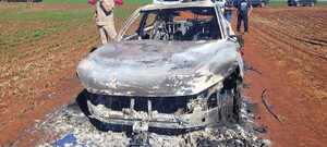 Encuentran vehículos utilizados por grupo armado que atacó banco en Naranjal - trece