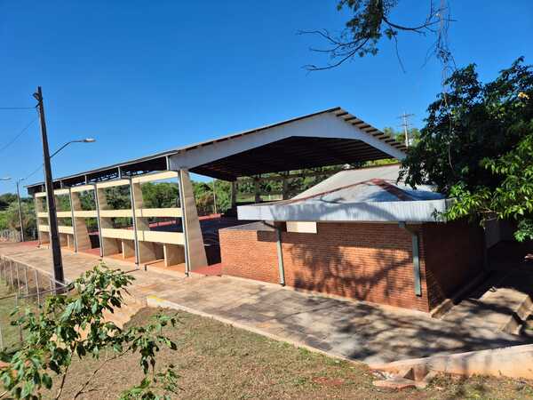 MEJORAMIENTO DEL POLIDEPORTIVO DE SAN ISIDRO: EJEMPLO DE LA GESTIÓN QUE PROPONE REMESOWSKI