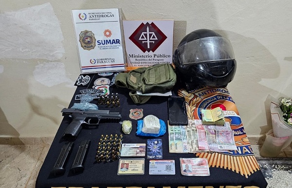 Agente policial detenido con cocaína tras operativo liderado por la Fiscalía