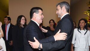 Abdo Benítez, Wiens y Hugo Velázquez desea pronta recuperación a Cartes