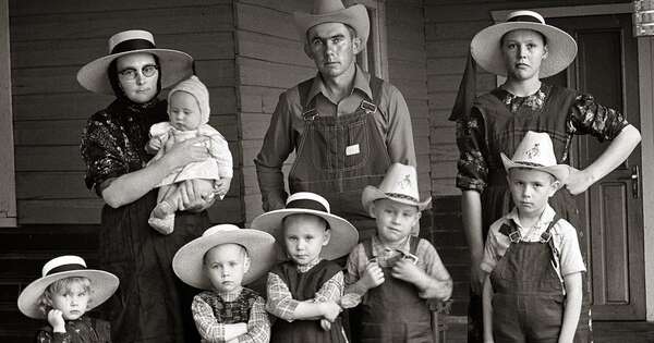 La Nación / Fotógrafo español plasma sus viajes a Paraguay en la muestra “Menonitas”