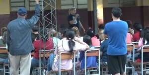 Padres denuncian falta de docente en escuela de San Antonio  - Nacionales - ABC Color