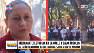 Retrasos en refacciones obligan a alumnos de San Ignacio a estudiar bajo los árboles