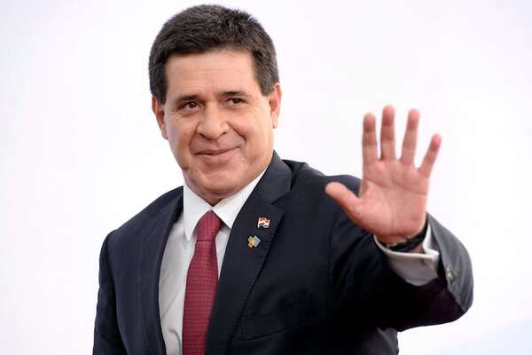 AUDIO: Implantan marcapasos a Horacio Cartes y empiezan proceso para retirarle la sedación  - A La Gran 7-30 - ABC Color