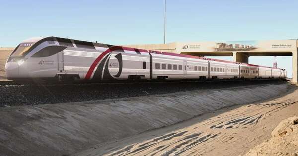 La Nación / Un tren de cercanías no utilizaría más de 10 metros de ancho