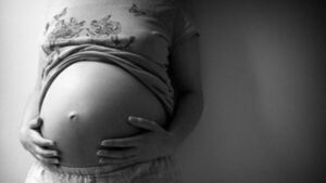 Tribunal aplica condena de 17 años a un hombre por abusar y embarazar a su hermanastra