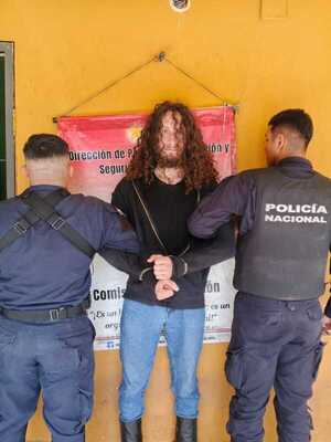 Identifican al joven que intentó ver a la fuerza a Horacio Cartes