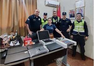 Recuperan cinco notebooks  robadas de un colegio de Mariano Roque Alonso - Policiales - ABC Color
