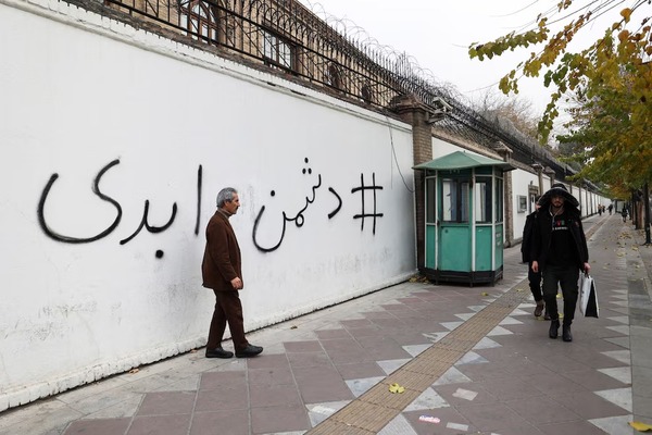 El Reino Unido ordenó retirar a todo el personal de su embajada en Irán por "la situación de seguridad" - ADN Digital