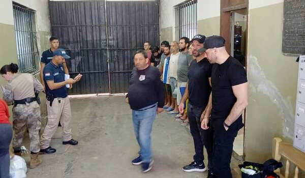 Cucho y Ulises Quintana ya están presos en Tacumbú - Nacionales - ABC Color