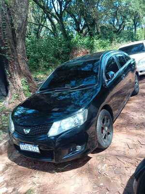 INCAUTAN VEHÍCULO CON ORDEN DE BÚSQUEDA EN EL BARRIO SAN ISIDRO