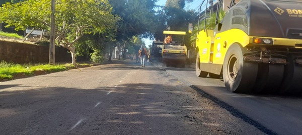 Municipalidad de Encarnación proyecta nuevos asfaltados para varios barrios