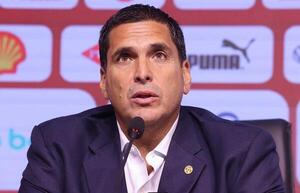 Olimpia apoyará la candidatura de Robert Harrison, pero...