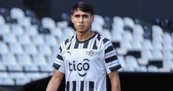 La Nación / Las tres figuras ya se acoplaron