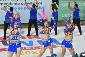 Sambódromo repleto en la penúltima noche de los Carnavales Guaireños 2026 - Nacionales - ABC Color